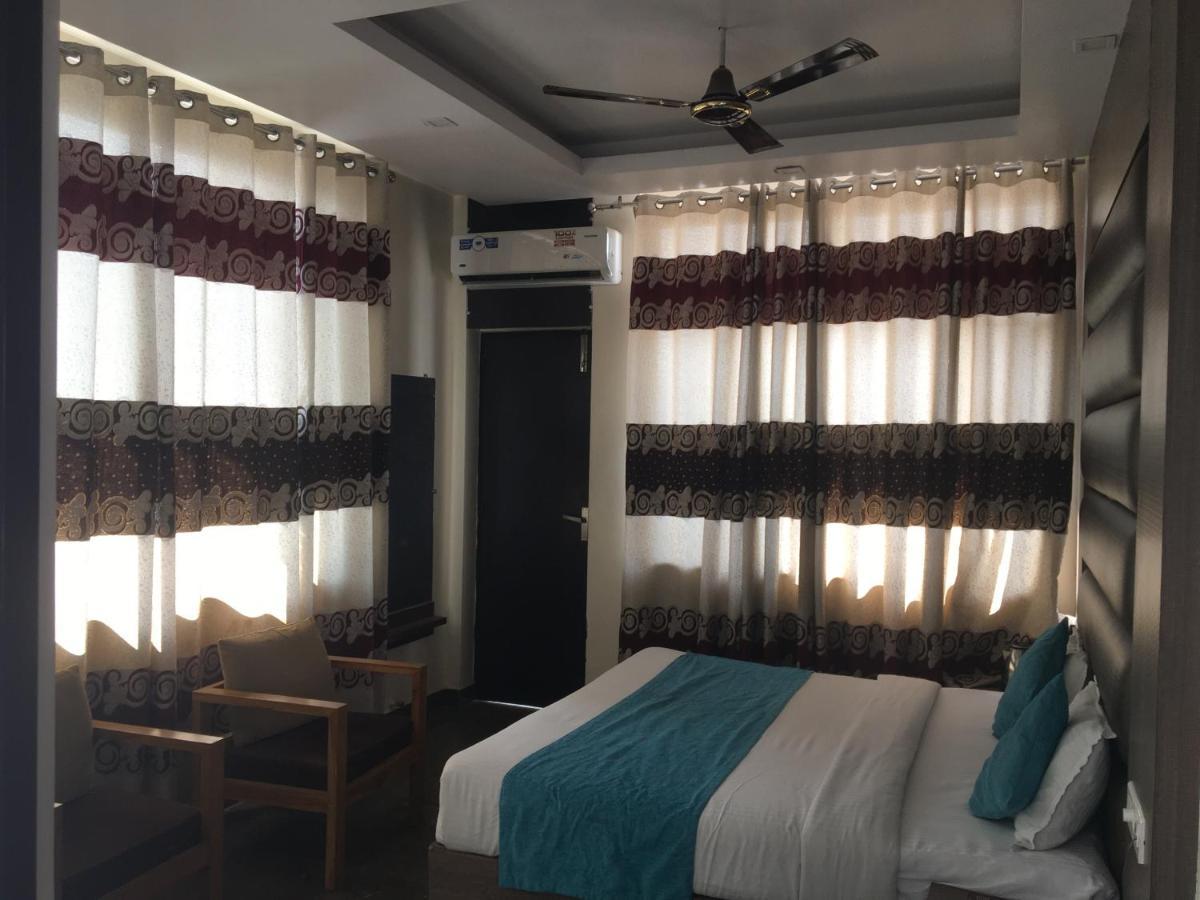 Hotel Trihari Rishīkesh Εξωτερικό φωτογραφία